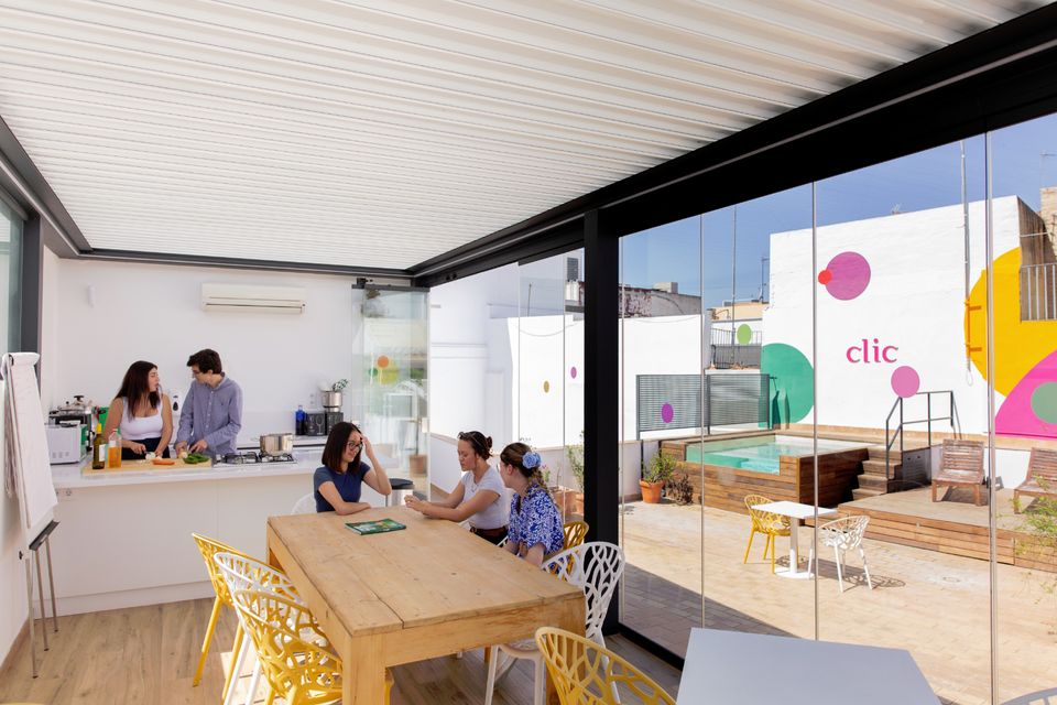 CLIC IH Sevilla - Sprachschule - Küche am Dach